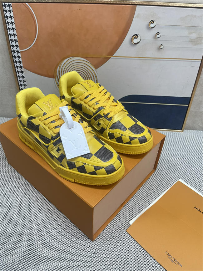 Lv Trainer Sneaker 100